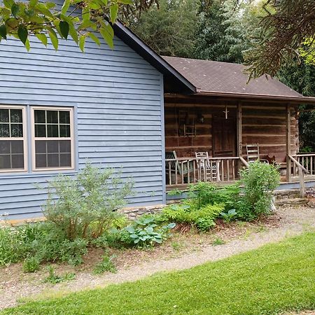 Restored1850S Log Cabin, With Gazebo And Gardens! 1 Mile To Downtown Weaverville エクステリア 写真
