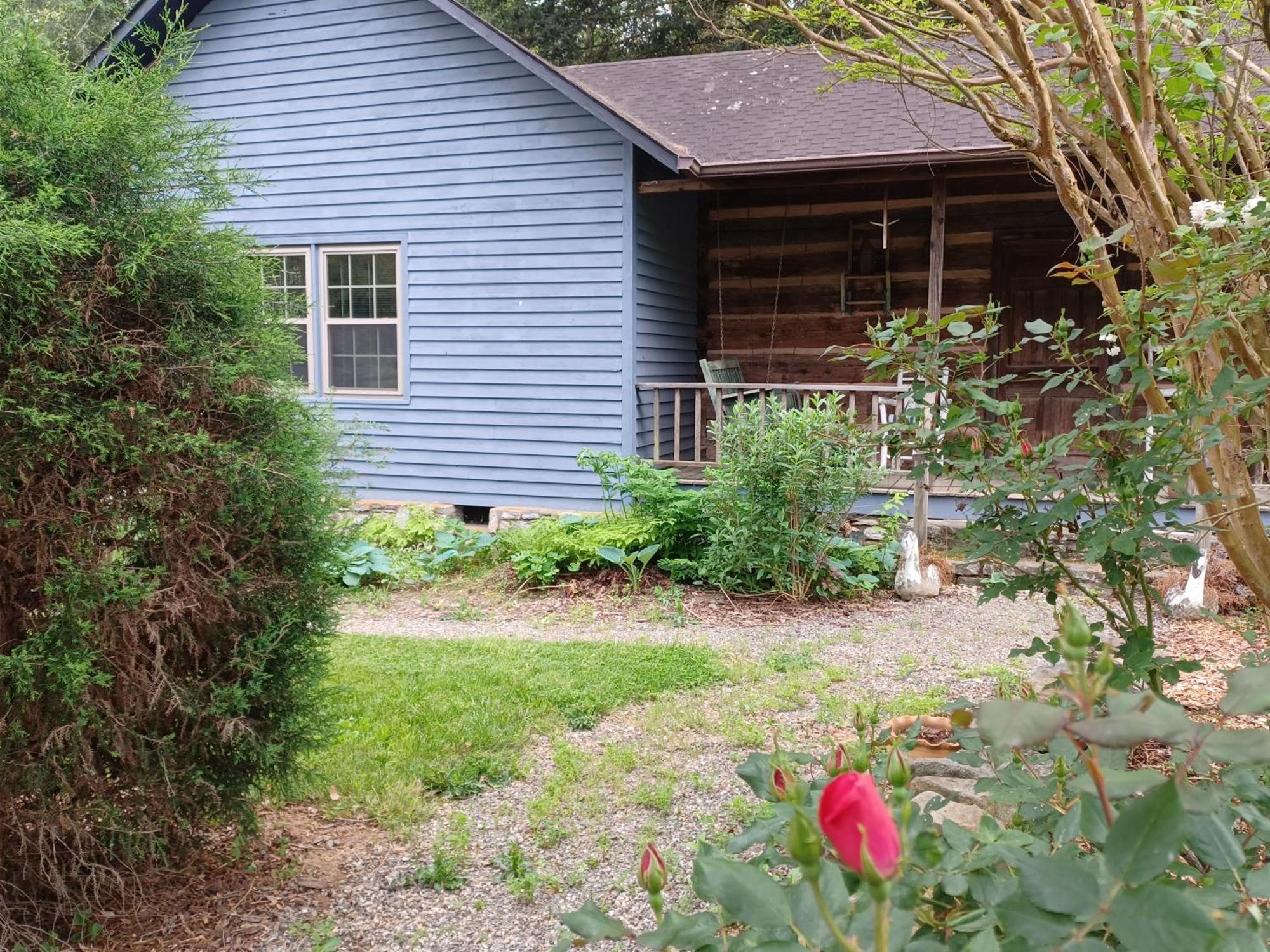 Restored1850S Log Cabin, With Gazebo And Gardens! 1 Mile To Downtown Weaverville エクステリア 写真