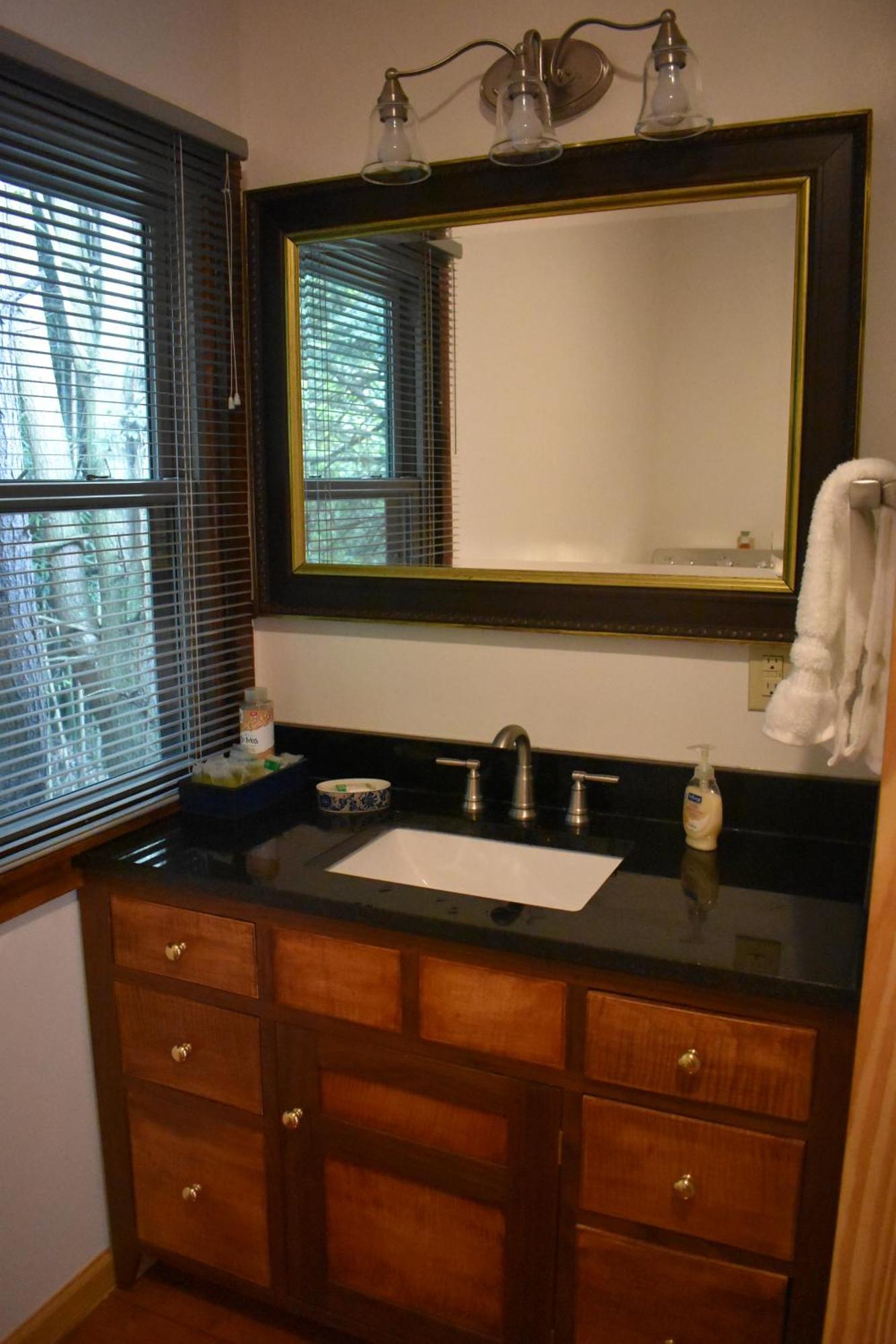 Restored1850S Log Cabin, With Gazebo And Gardens! 1 Mile To Downtown Weaverville エクステリア 写真