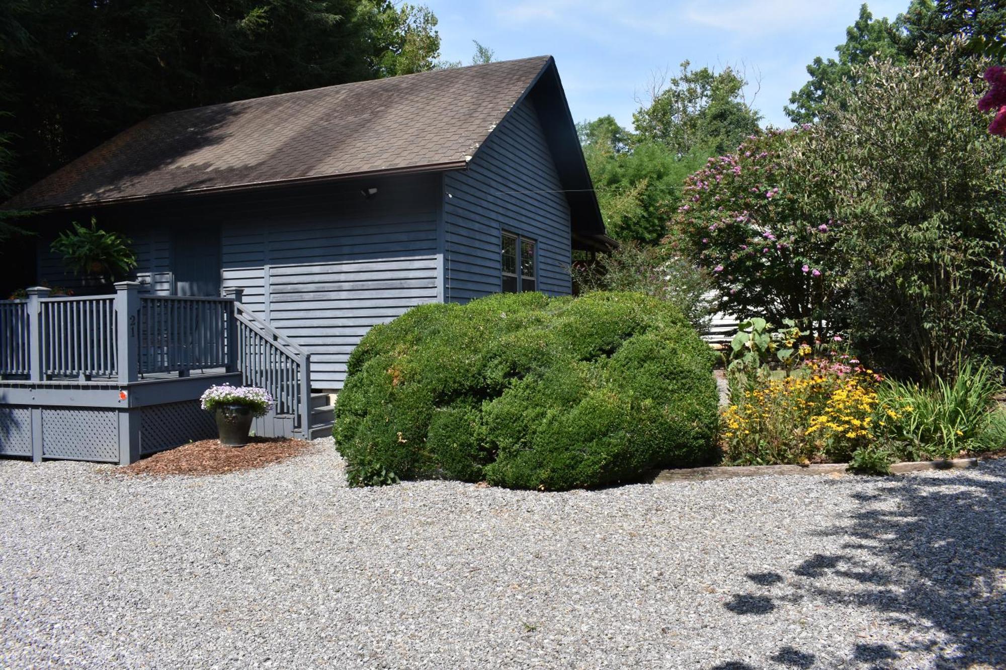 Restored1850S Log Cabin, With Gazebo And Gardens! 1 Mile To Downtown Weaverville エクステリア 写真