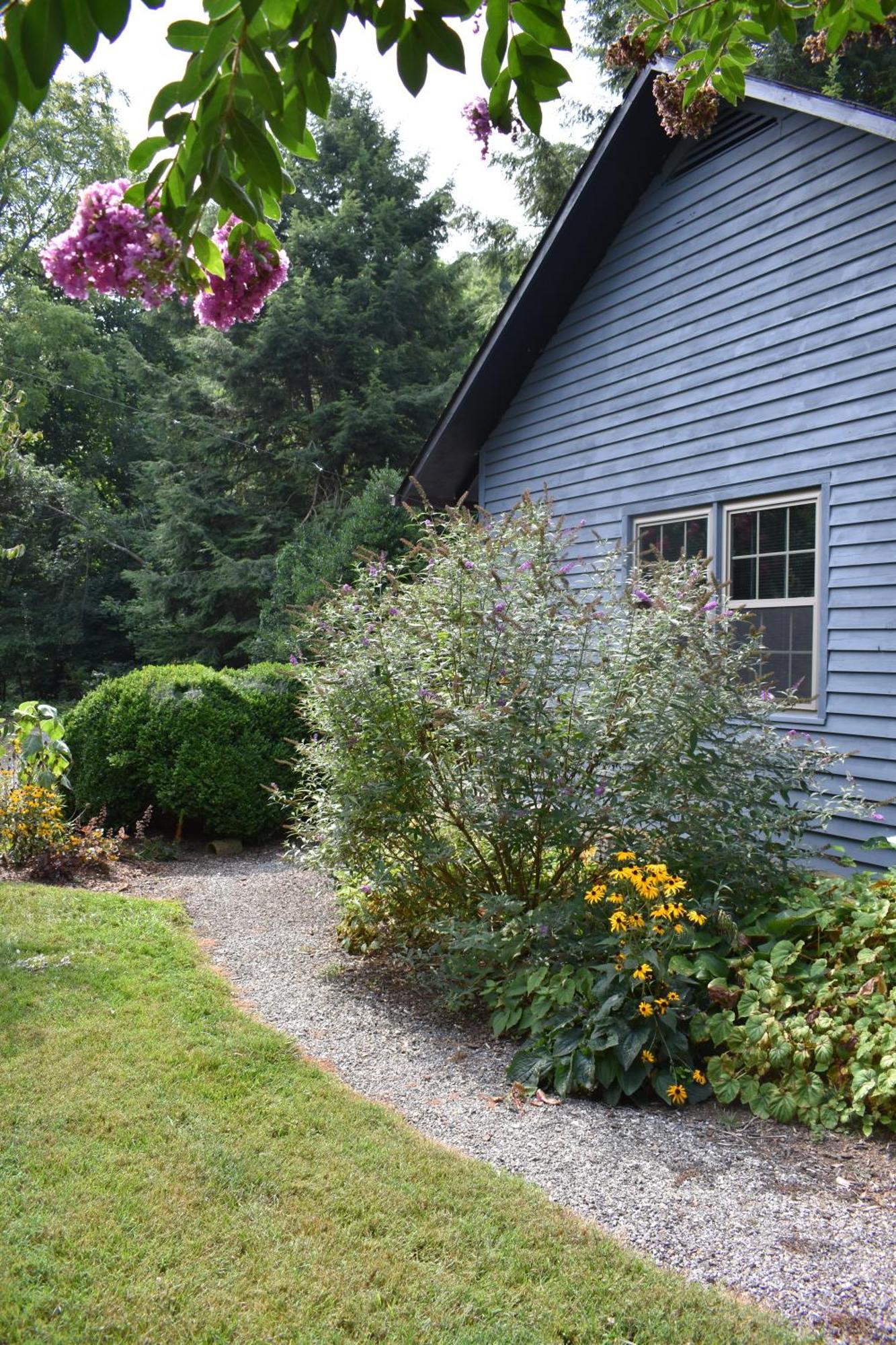 Restored1850S Log Cabin, With Gazebo And Gardens! 1 Mile To Downtown Weaverville エクステリア 写真