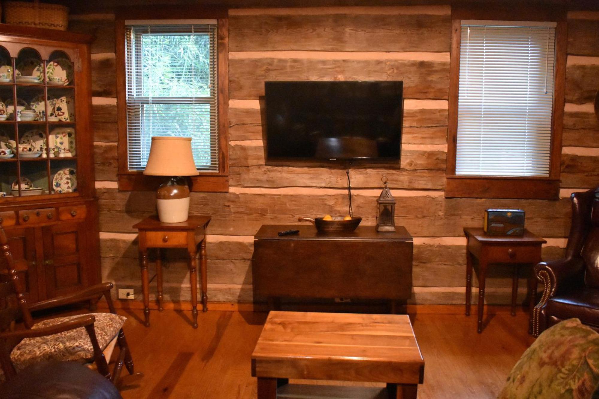 Restored1850S Log Cabin, With Gazebo And Gardens! 1 Mile To Downtown Weaverville エクステリア 写真